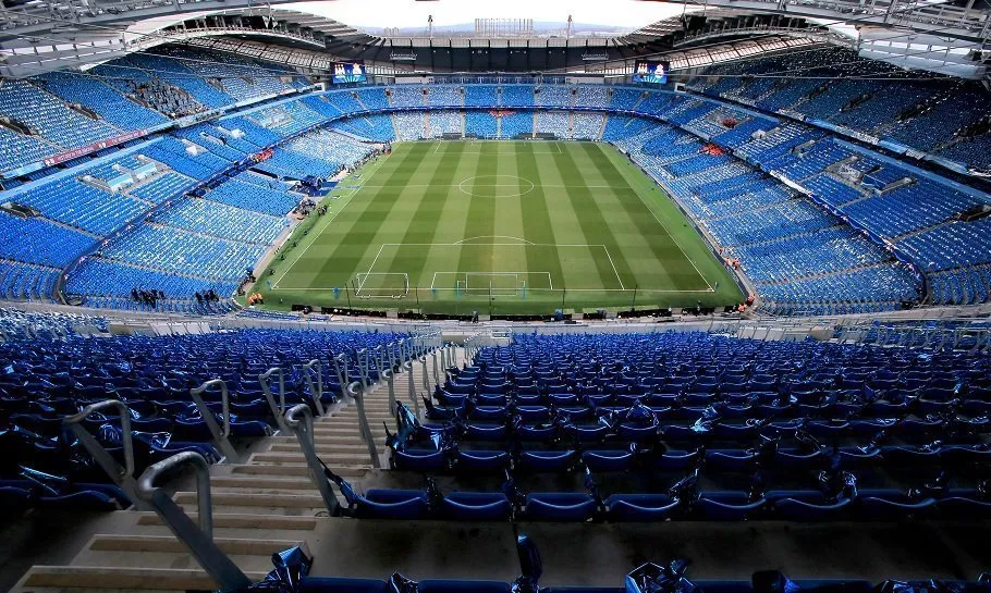 etihad stadium i manchester