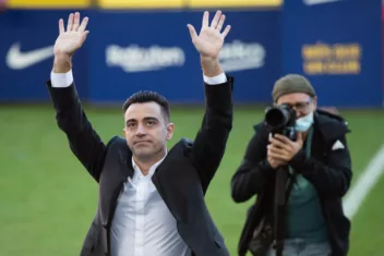 xavi barcelona træner