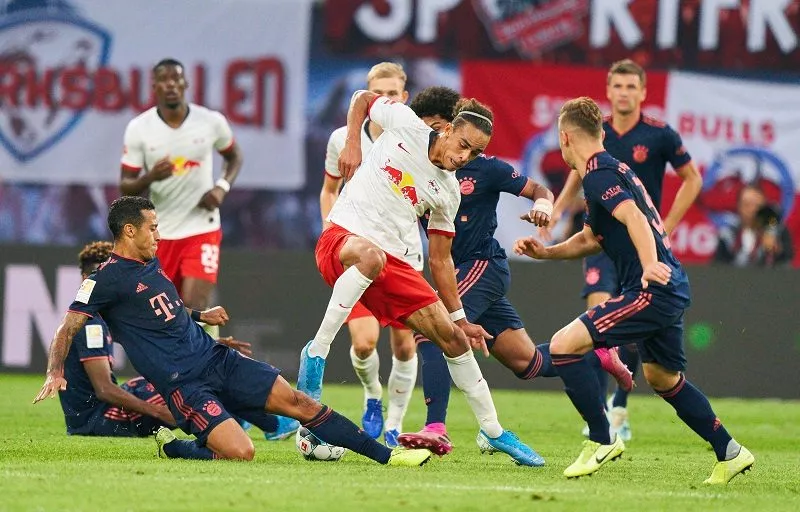 yussuf poulsen bayern leipzig 2022